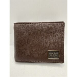 Men's Leather Bifold Wallet Black & Brown ID Window Logo Plaque Levi Strauss